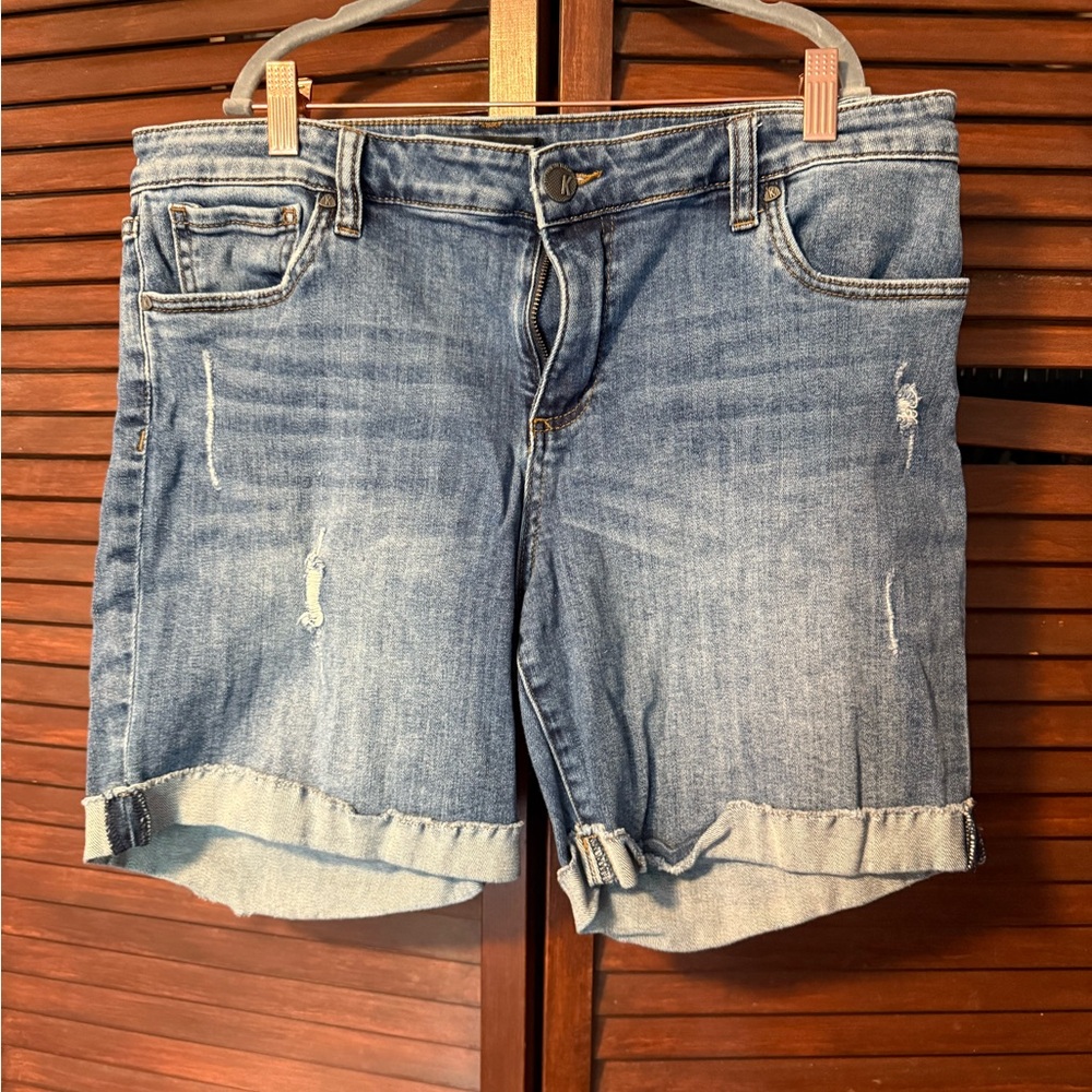 Kut from the Kloth Light Blue Denim Shorts Size 14 with STRETCH